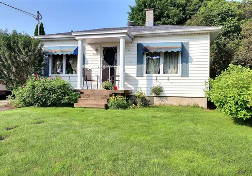 Maison à vendre - 2163 Av. St-Edouard, Plessisville, G6L 2L3