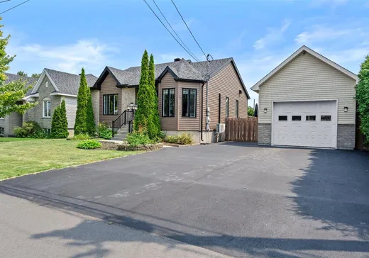 Bungalow à vendre - 200 Rue Brouillette, Drummondville, J2A2N2
