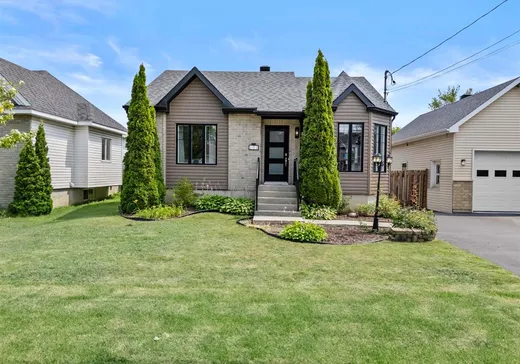 Maison à vendre - 200 Rue Brouillette, Drummondville, J2A 2N2