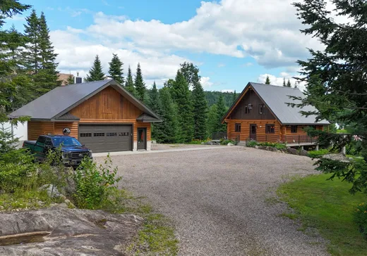 House for sale - 42 Ch. Bertrand E., Lac-Edouard, G0X 3N0