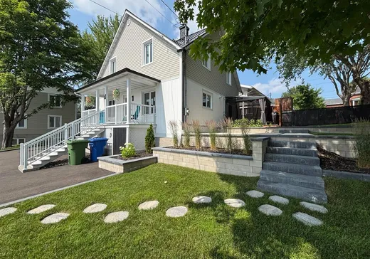 Maison à vendre - 202 2e Avenue, Lac-Etchemin, G0R 1S0