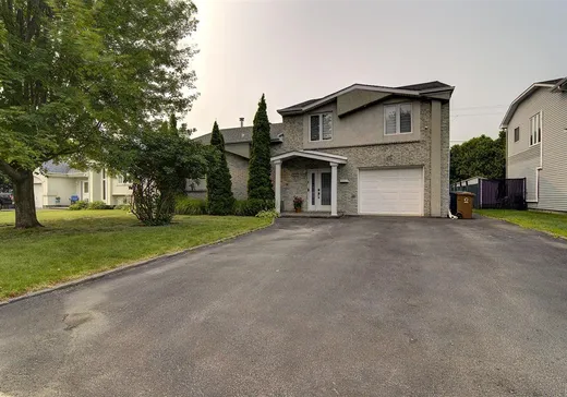 Paliers multiples à vendre - 1095 Rue Charles-Olivier, Boisbriand, J7G2Z5