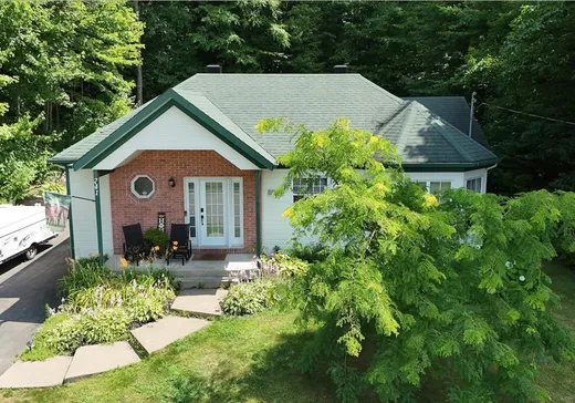 Maison à vendre - 241 Rue Park, Brownsburg-Chatham, J8G 3A3