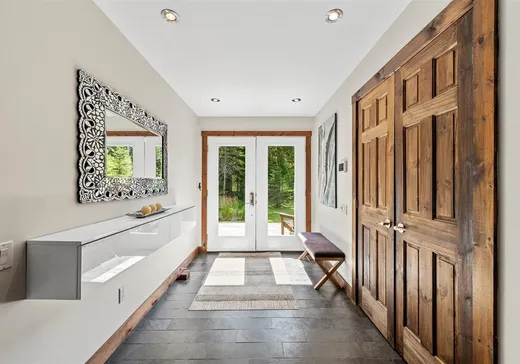 Maison à vendre - 15 Ch. de l'Aurore-Boréal, Saint-Sauveur, J0R 1R1