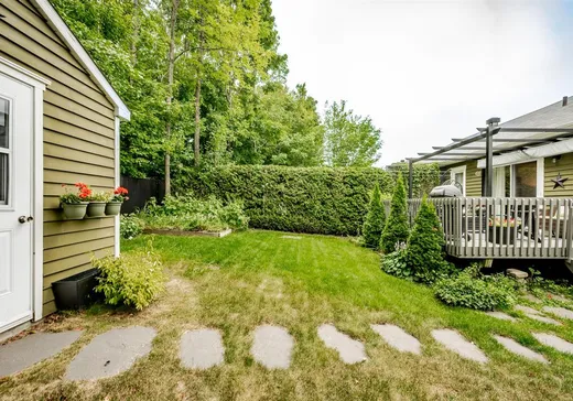 House for sale - 544 Rue St-Alphonse S., Orford, J1X 0C8