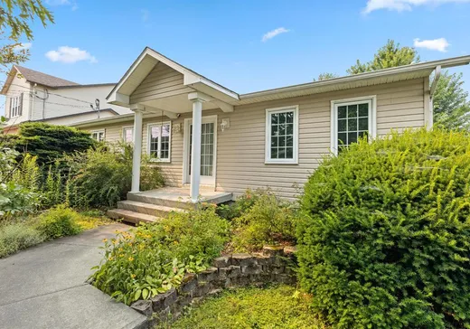 Bungalow à vendre - 9 Rue de la Croix, Sherbrooke, J1C0M3