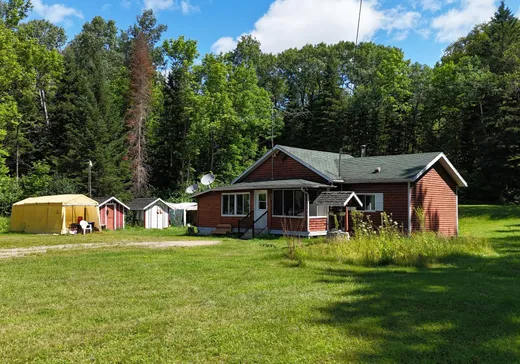 Maison à étages à vendre - 2765 Route 155 S., La Tuque, G9X3N8