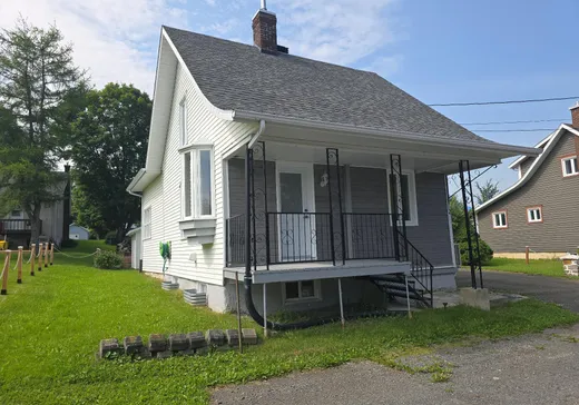 Maison à étages à vendre - 12 Rue St-Raphaël, Matane, G0J3L0