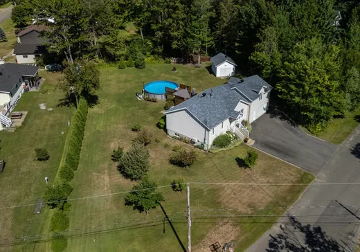Maison à vendre - 3411 Rue des Campanules, Cap-De-La-Madeleine, G0X 3J0
