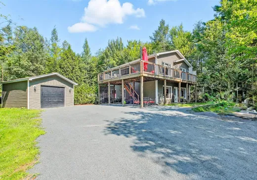 Maison à étages à vendre - 145 3e Avenue, Pointe-Claire (Île de Montréal), J0B2H0