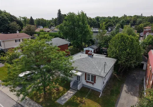 Bungalow à vendre - 940 Rue McManamy, Sherbrooke, J1H2N3