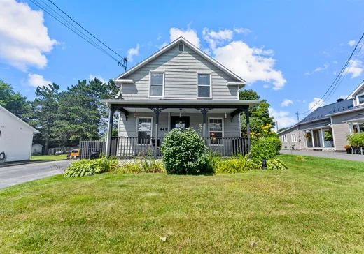 Maison à vendre - 445 Rue Main E., Coaticook, J1A 1N7
