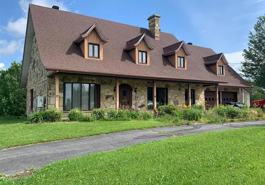 Two or more stories for sale - 8148 Route 204, Lévis, G6V0A4