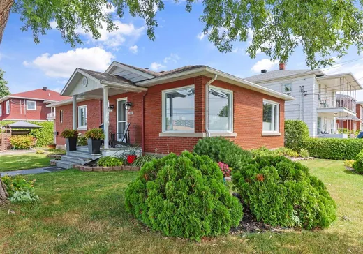 House for sale - 100 Rue St-Charles, Salaberry-de-Valleyfield, J6S 4A1