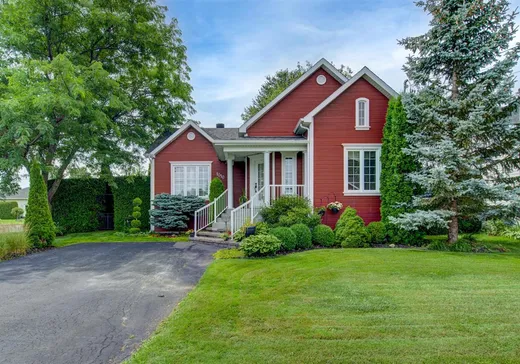 Bungalow à vendre - 1010 Rue de Prague, Drummondville, J2C8B2
