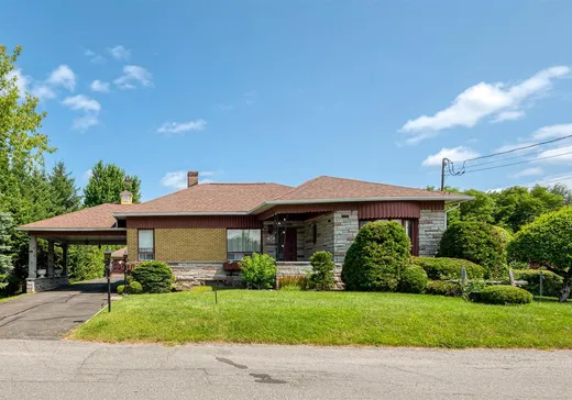 Bungalow à vendre - 30 Rue Bilodeau, St-Cyrille-De-Wendover, J1Z1P8