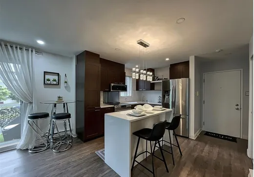 Condo for sale - 2390 Boul. René-Laennec, App. 202, Laval (Vimont), H7M 6B2