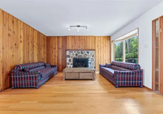 Maison à vendre - 147 Av. Nantel, Sainte-Agathe-des-Monts, J8C 2G2
