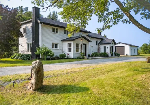 Two or more stories for sale - 545Z-547Z 2e Rang, Sherbrooke, J1C0B1