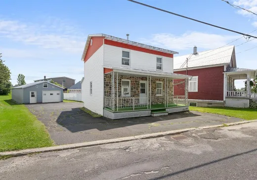 Two or more stories for sale - 151 Rue St-Joseph, Armagh, G0R1A0