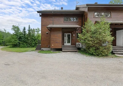 Two or more stories for sale - 6 Ch. de la Vieille-Rivière, Petite-Riviere-St-Francois, G0A2L0