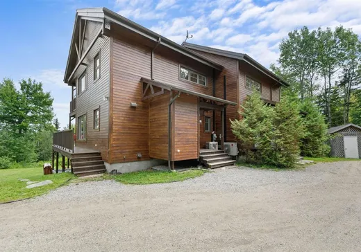 House for sale - 6 Ch. de la Vieille-Rivière, Petite-Riviere-St-Francois, G0A 2L0