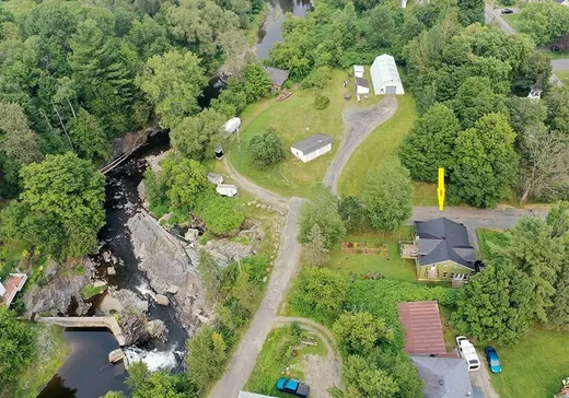 Maison à vendre - 268 Rue Goyette, Dixville, J0B 1P0