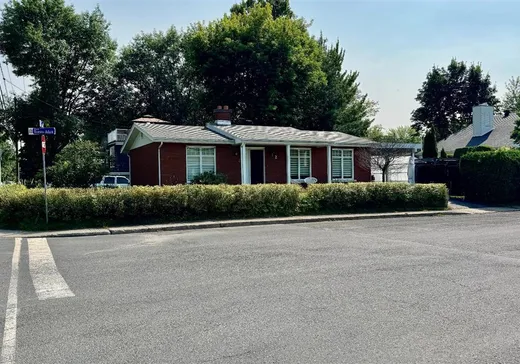 Maison à vendre - 2 Rue Roméo-Adam, Drummondville, J2C 6K9