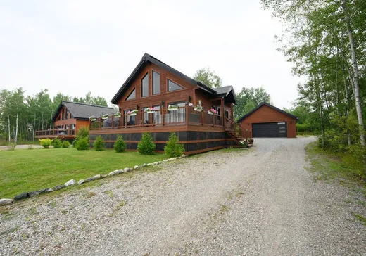 House for sale - 300 Rue Arthur-Fecteau, Senneterre, J0Y 2M0