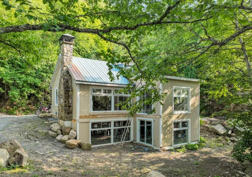 Two or more stories for sale - 2472 Ch. du Lac-Ovale, Mont-Blanc, J0T2G0