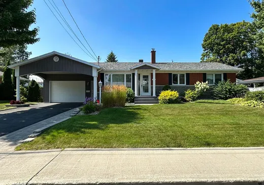 Bungalow à vendre - 128 Rue Ste-Victoire, Victoriaville, G6P2N2