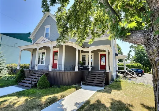 Maison à vendre - 2133 Av. St-Louis, Plessisville, G6L 2N8