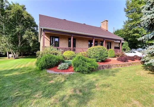 Maison à vendre - 261 Rue des Cônes, Rivière-du-Loup, G5R 5V7