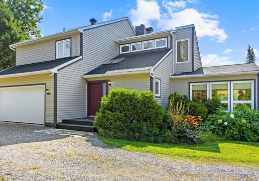 Maison à vendre - 68 Ch. du Lac-Bertrand, St-Hippolyte, J8A 1C4