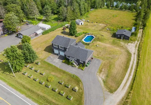 Maison à vendre - 1876 Route 263, Ste-Cecile-De-Whitton, G0Y 1J0