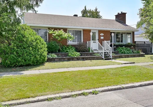 Maison à vendre - 370 Rue de Fontainebleau S., Longueuil, J4L 2X4