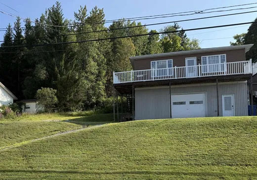 Maison à étages à vendre - 1152 Rue Principale, St-Ferdinand, G0N1N0