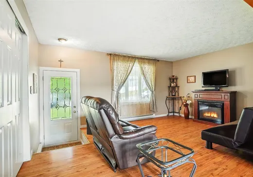 Maison à vendre - 354 Rue Roy, Pointe-Claire (Île de Montréal), J0B 2H0