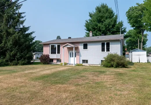 Maison à vendre - 3325 Av. Dugas, Bécancour, G9H 1K2