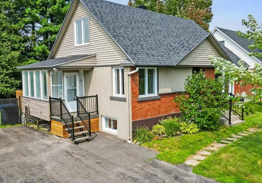 Maison à vendre - 2205 Rue Cardin, Massueville, J3R 2R9