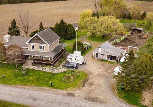Two or more stories for sale - 143 Ch. du Haut-de-Salvail, La Présentation, J0H1B0