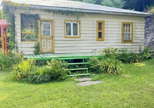 House for sale - 2784 Route 327, Harrington, J8G 2T1