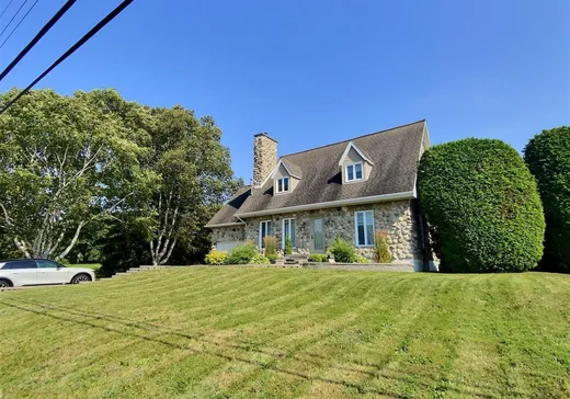 Maison à vendre - 290 Route de la Montagne, Notre-Dame-du-Portage, G0L 1Y0