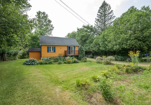 1 1/2 Storey for sale - 550 Ch. Magenta, Farnham, J2N2R2