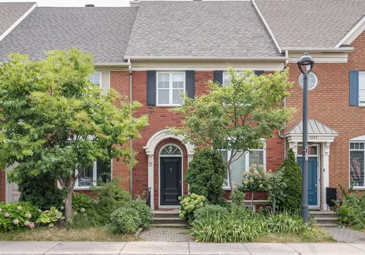 Two or more stories for sale - 2080 Av. De St-Exupéry, Montreal (Saint-Laurent), H4R3H6