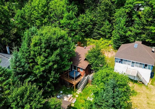 Un étage et demi à vendre - 3255 Route 327, Harrington, J8G2T1