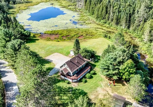 Un étage et demi à vendre - 115 Ch. de la Montagne, Notre-Dame-de-la-Merci, J0T1A0