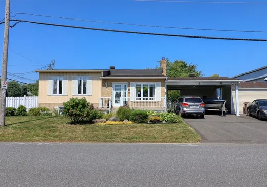 Paliers multiples à vendre - 4 Place des Quatre, Drummondville, J2E1K8