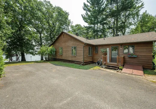 Bungalow à vendre - 628 Av. Missisquoi, Venise en Quebec, J0J2K0