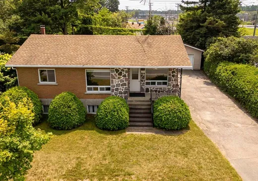House for sale - 1203 Boul. du Lac-St-François, Prévost, J0R 1T0